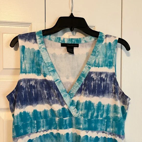 Dress - Picture 2 of 5